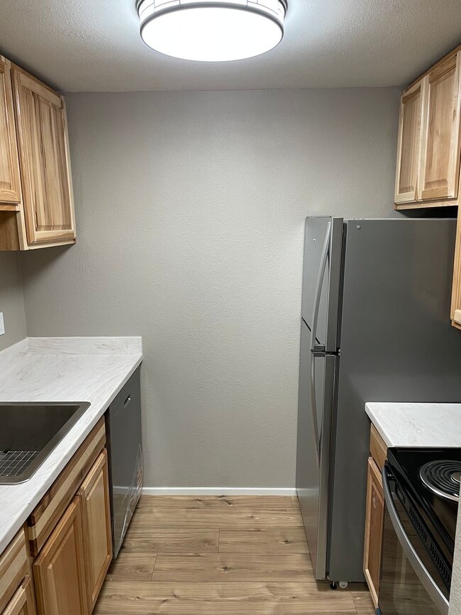 517 Burnett Ave S in Renton, WA - Building Photo - Building Photo