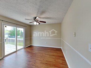 9 Finch Ct in Amelia, OH - Building Photo - Building Photo