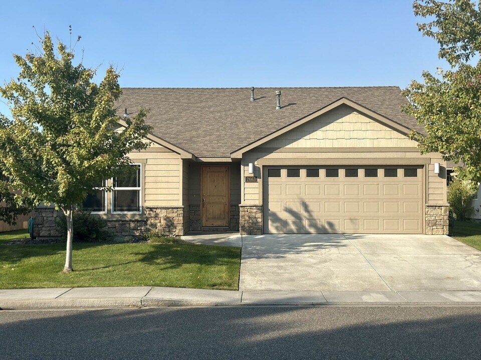 2663 Torrey Pines Way in Richland, WA - Building Photo