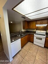 1601 W Sunnyside Dr in Phoenix, AZ - Building Photo - Building Photo