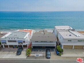 25154 Malibu Rd in Malibu, CA - Building Photo - Building Photo