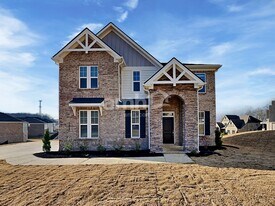 123 Marin Dr in Hendersonville, TN - Building Photo