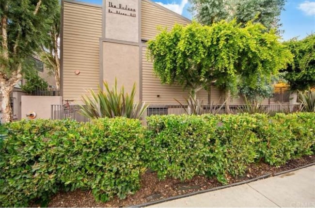 property at 1116 E Palmer Ave