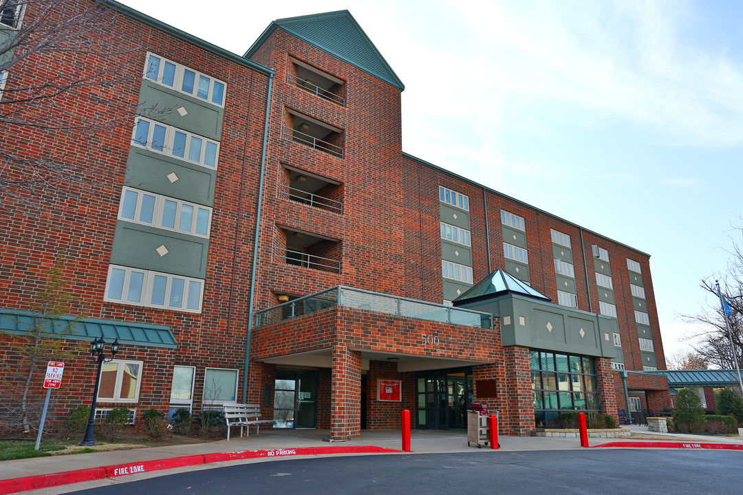 Autumn House Senior Housing in Midwest City, OK - Building Photo