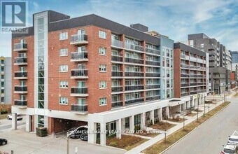 308 Lester St in Waterloo, ON - Building Photo - Building Photo