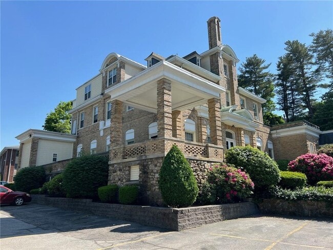 property at 901 Bernon St