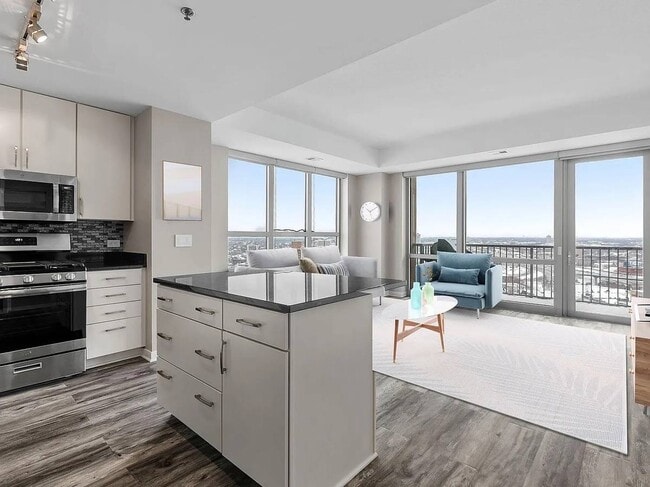 929 Portland Ave, Unit 2106 in Minneapolis, MN - Building Photo - Building Photo
