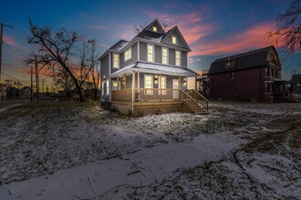 324 East Bethune Street in Detroit, MI - Building Photo - Building Photo