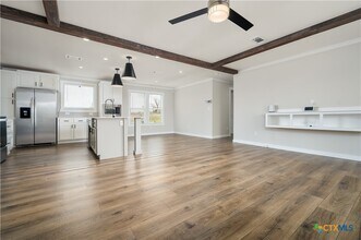 2301 S Old Stagecoach Rd in Kyle, TX - Building Photo - Building Photo
