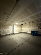 10774 Astell Isle Ct in Las Vegas, NV - Building Photo - Building Photo