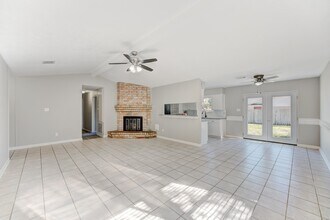 15914 Timber Valley Dr in Houston, TX - Building Photo - Building Photo