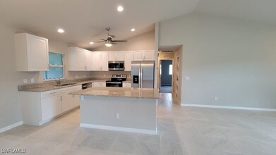 607 SW 27th St in Cape Coral, FL - Building Photo - Building Photo