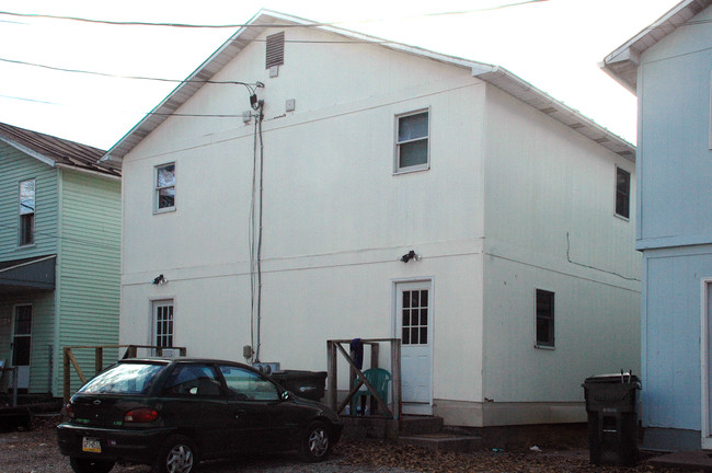 211-1/2 High St in Shippensburg, PA - Building Photo - Building Photo