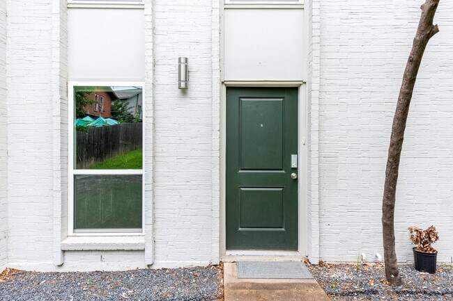 property at 3808 Southway Dr