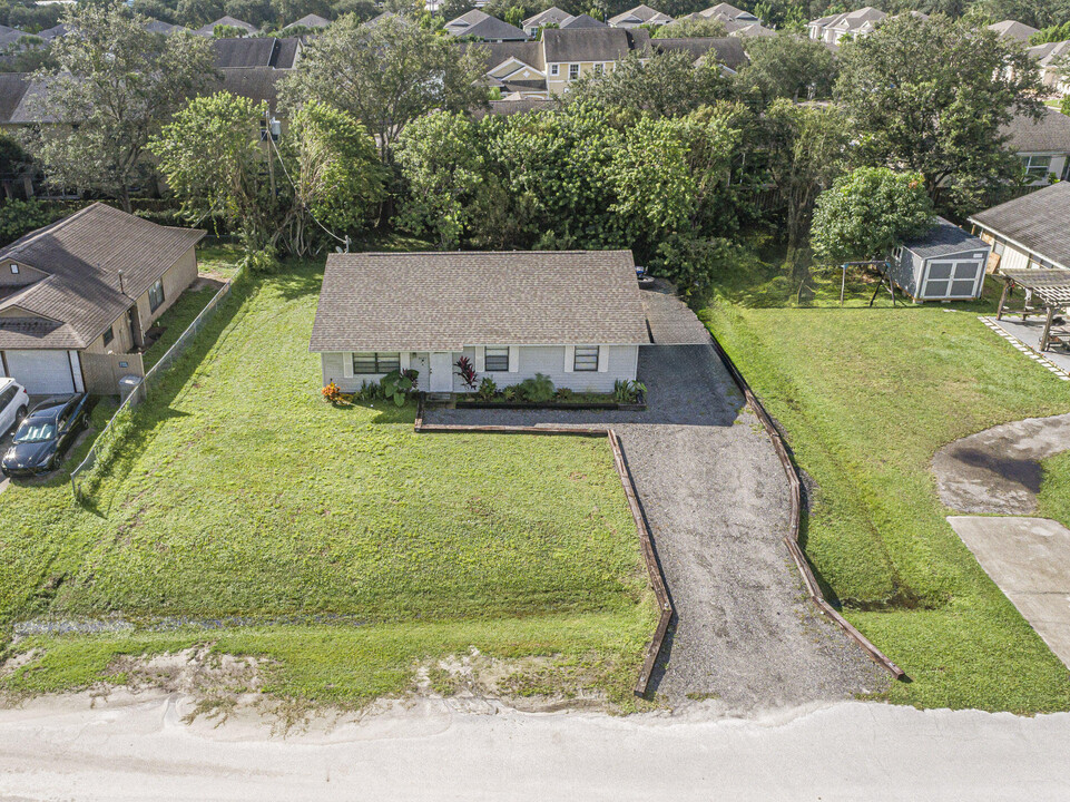 8485 22nd St in Vero Beach, FL - Building Photo