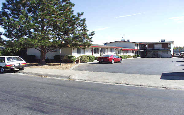 El Rey Apartments in Martinez, CA - Foto de edificio - Building Photo