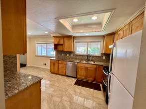 811 Pescadero Dr in San Jose, CA - Building Photo - Building Photo