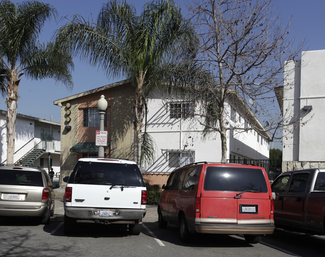 1017 S Minnie St in Santa Ana, CA - Foto de edificio - Building Photo