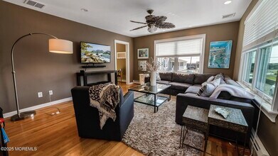 406 Ocean Ave in Sea Bright, NJ - Building Photo - Building Photo