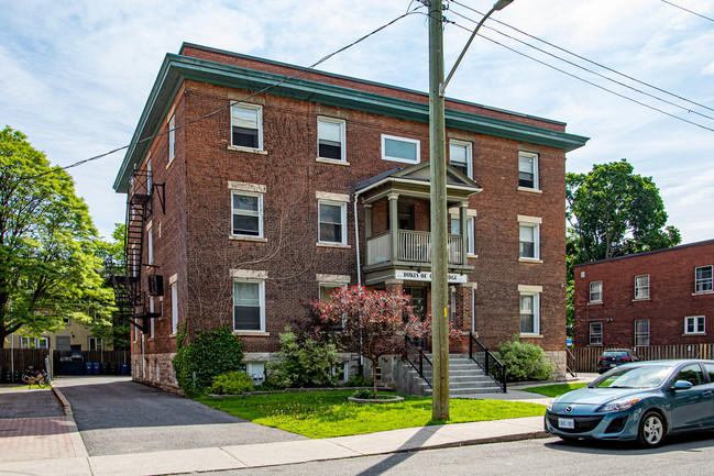 327 Cambridge St N in Ottawa, ON - Building Photo - Building Photo