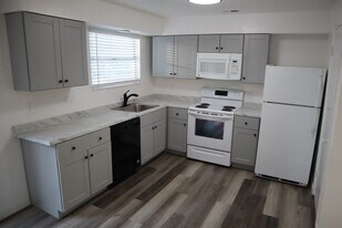 5622 S 1300 E, Unit Unit 1 in Murray, UT - Building Photo