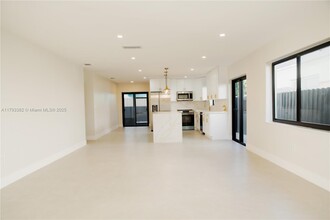 3983 SW 2nd St in Coral Gables, FL - Building Photo - Building Photo
