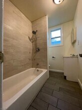 130 S 8th St, Unit 1 in Newark, NJ - Building Photo - Building Photo