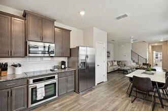 1200 Lamar Dr in Lewisville, TX - Building Photo - Building Photo