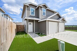 8030 Dial Ike Dr in San Antonio, TX - Building Photo - Building Photo