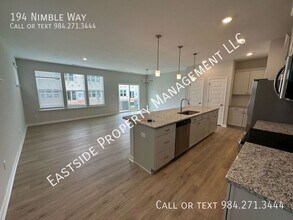 194 Nimble Wy in Clayton, NC - Building Photo - Building Photo