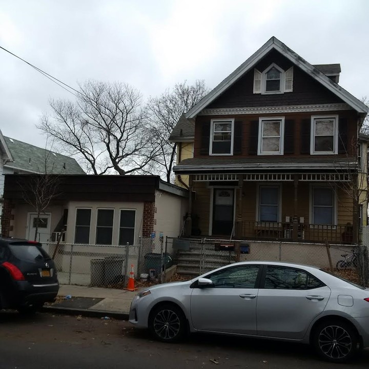 57 Heberton Ave in Staten Island, NY - Building Photo