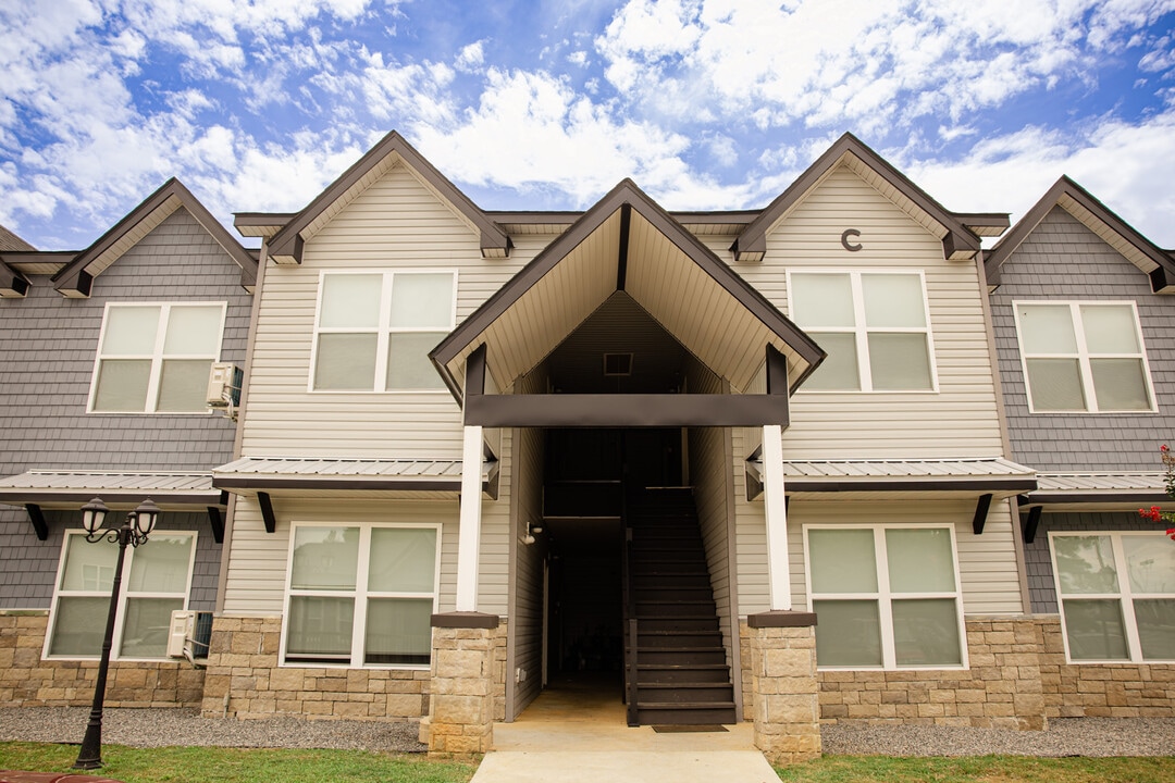 Platform Dublin in Dublin, GA - Building Photo