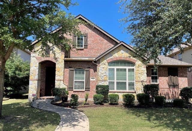 property at 914 Cougar Dr