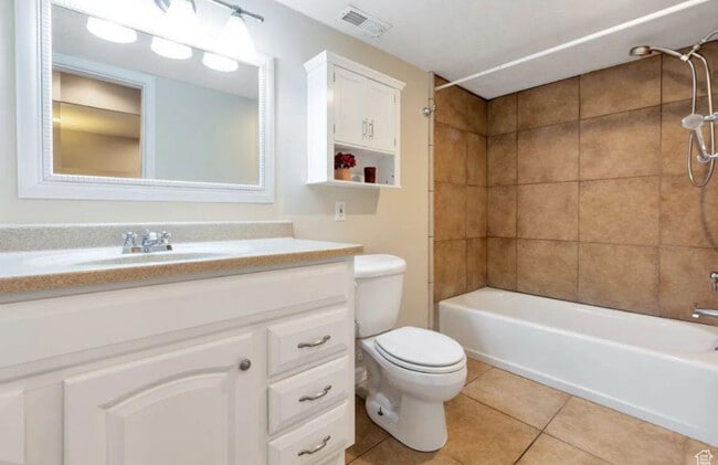 6986 Jordan Cl Cir in West Jordan, UT - Building Photo - Building Photo