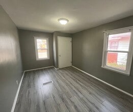 217 S Central Ave in Roxana, IL - Building Photo - Building Photo