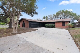 6213 N 17th St in McAllen, TX - Building Photo