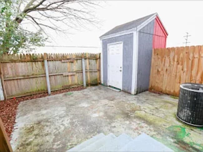 246 Greenbrier Ave in Norfolk, VA - Building Photo - Building Photo