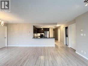555 Delestre Ave in Coquitlam, BC - Building Photo - Building Photo