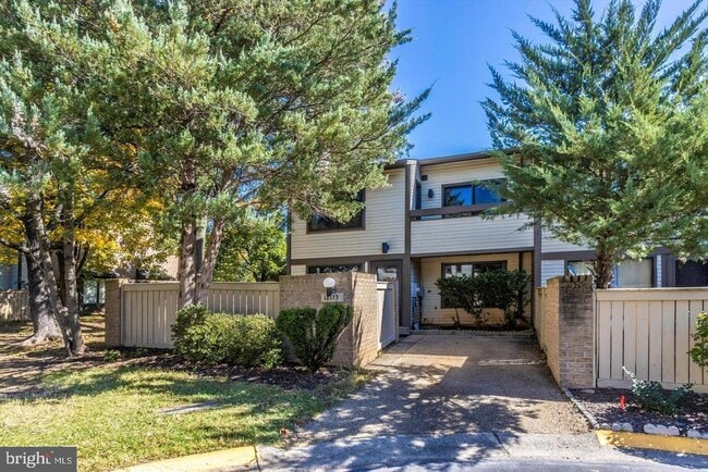 property at 18113 Kilrush Ct