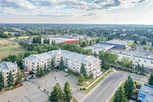 Heritage Mansion W in Edmonton, AB - Building Photo