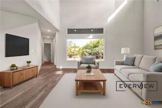 118 Cap Rock Dr in Horseshoe Bay, TX - Foto de edificio - Building Photo