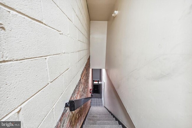2433 18th St NW in Washington, DC - Building Photo - Building Photo