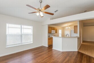 3003 Valkyrie Rd in Middleburg, FL - Building Photo - Building Photo