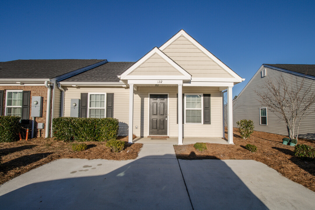 122 Buckhaven Way in Statesboro, GA - Building Photo