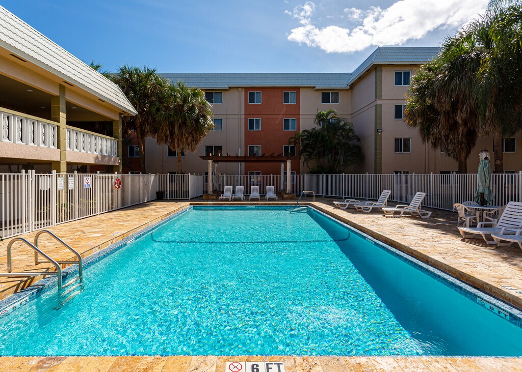 Cutler Gardens Apartments in Cutler Bay, FL