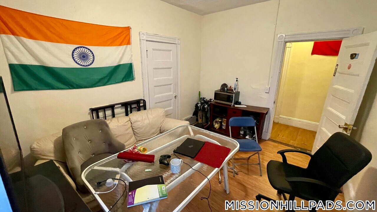 34 Cherokee St in Boston, MA - Building Photo