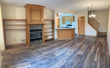 9255 Troon Ct in Woodbury, MN - Building Photo - Building Photo