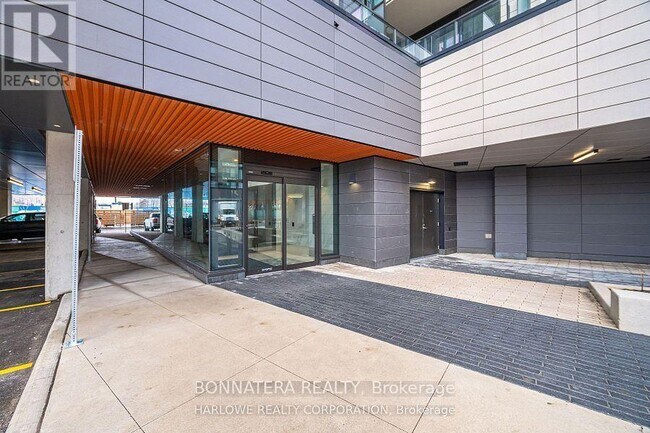 3006 William Cutmore Blvd in Oakville, ON - Building Photo - Building Photo