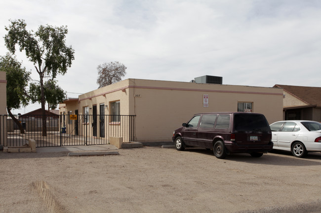 505-507 W 10th St in Casa Grande, AZ - Building Photo - Building Photo