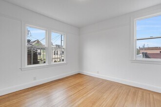 3885 Cesar Chavez St in San Francisco, CA - Building Photo - Building Photo